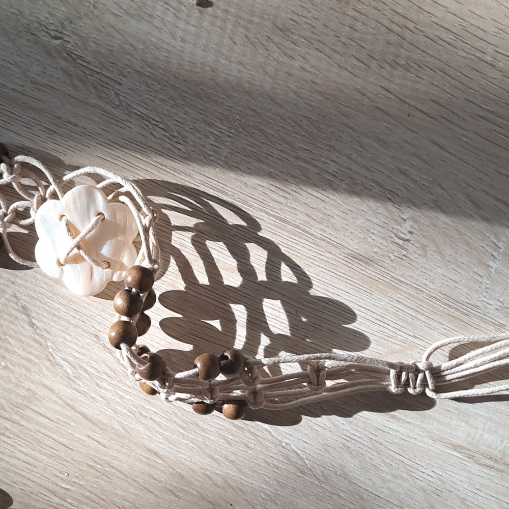 New scalloped shell macrame belt - Picture 9 of 9